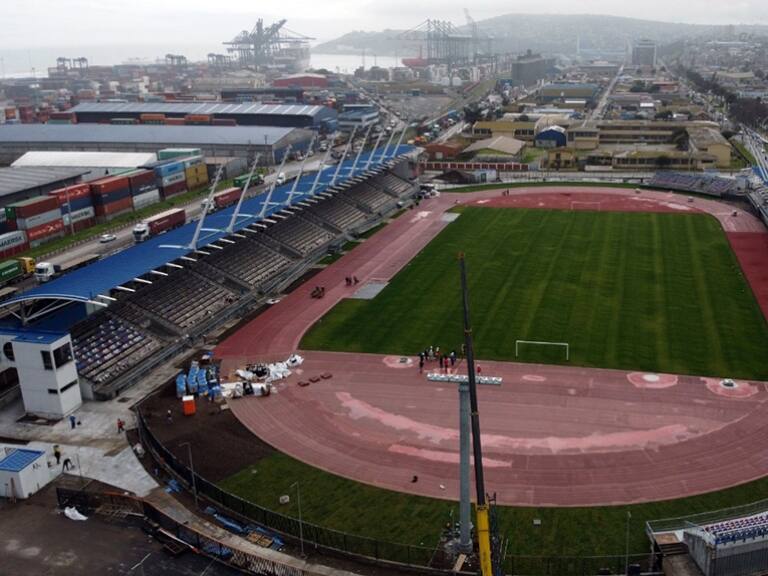 Ministerio del Deporte compromete ayuda para la apertura definitiva del estadio de San Antonio