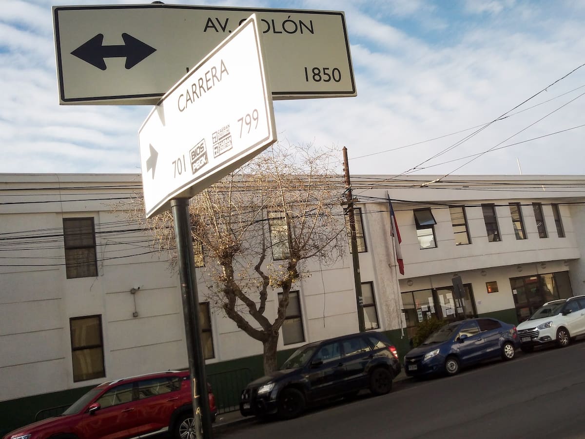 Seremi de Salud confirmó brote de covid-19 en comisaría de Valparaíso: Hay 31 carabineros contagiados y 49 contactos estrechos «de orden laboral»