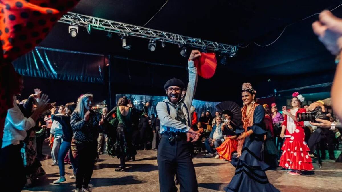 Fiesta de la Hispanidad llega a Santiago: flamenco, paella y música en vivo este sábado