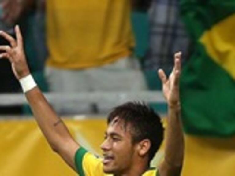 Brasil derrotó por 4-2 a Italia por la Copa Confederaciones y terminó primera de su grupo