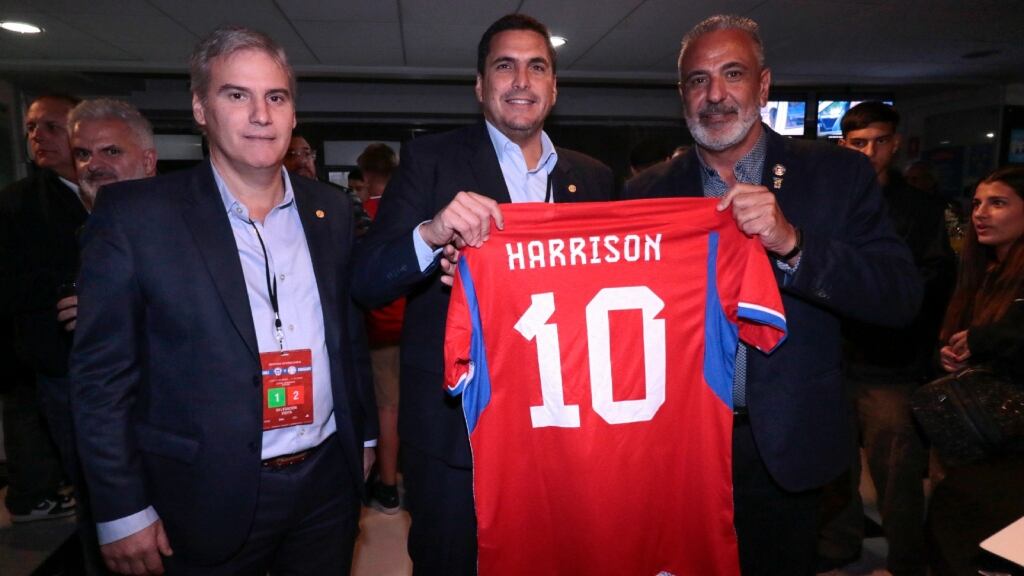 Pablo Milad respalda a Berizzo tras vencer a Paraguay: "Fue un partido redondo para Chile"