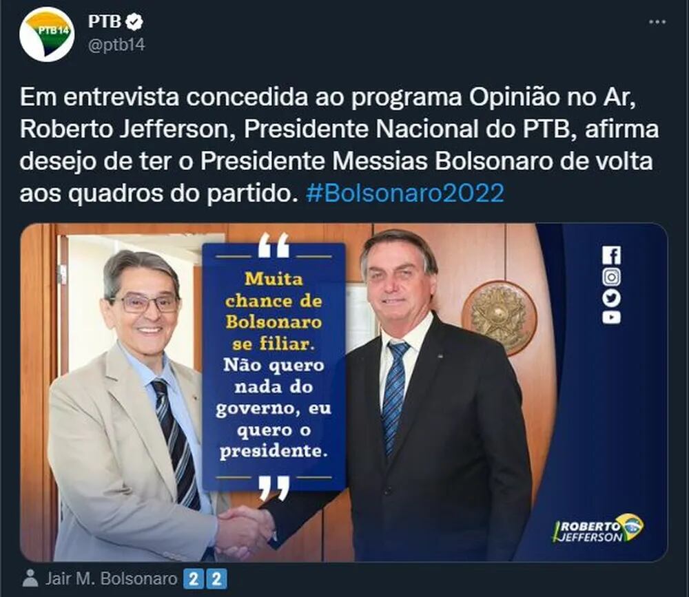 Roberto Jefferson junto a Jair Bolsonaro tras una actividad política en 2020