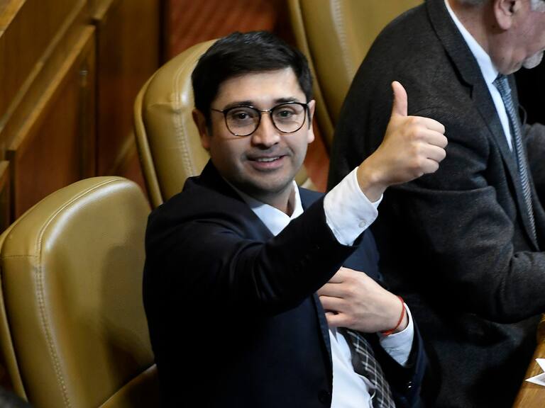 Tiene nuevo fuero de senador: Fiscalía apela a suspensión de formalización de Miguel Ángel Calisto por fraude al fisco