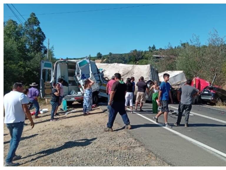 Maule: colisión en la ruta L-30M deja a cuatro personas heridas