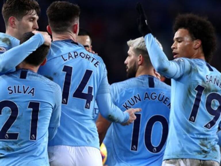 Manchester City derrotó a Everton y se queda con el liderato de la Premier League