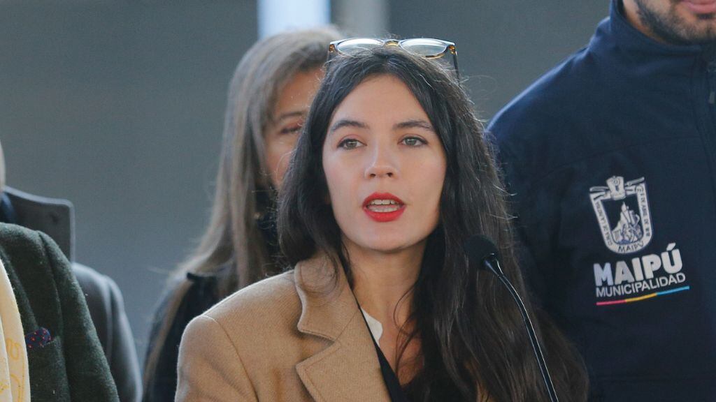 Camila Vallejo, 1024x576 jpg ok
