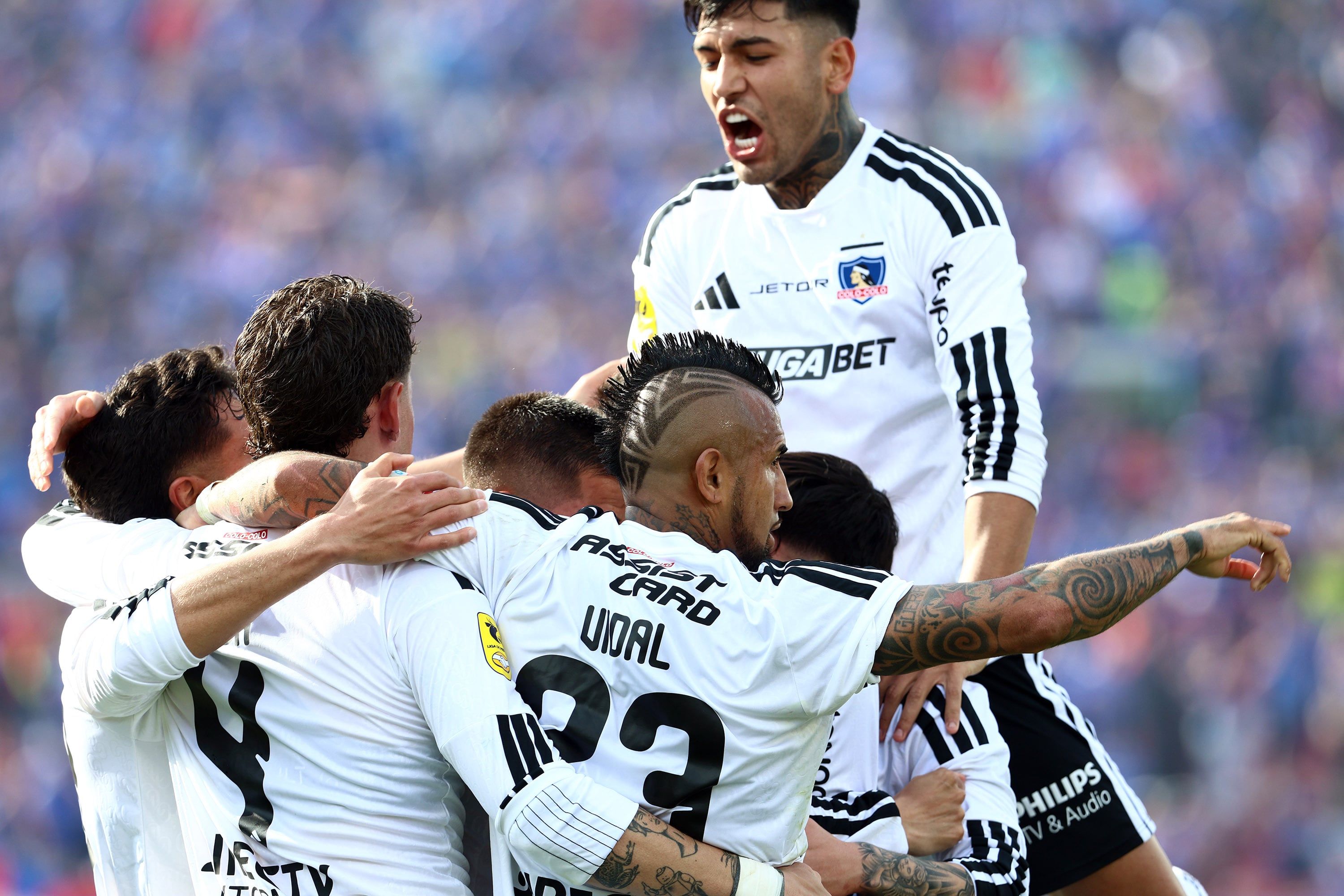 Colo Colo extiende el contrato de una de sus figuras para 2027: renovación confirmada