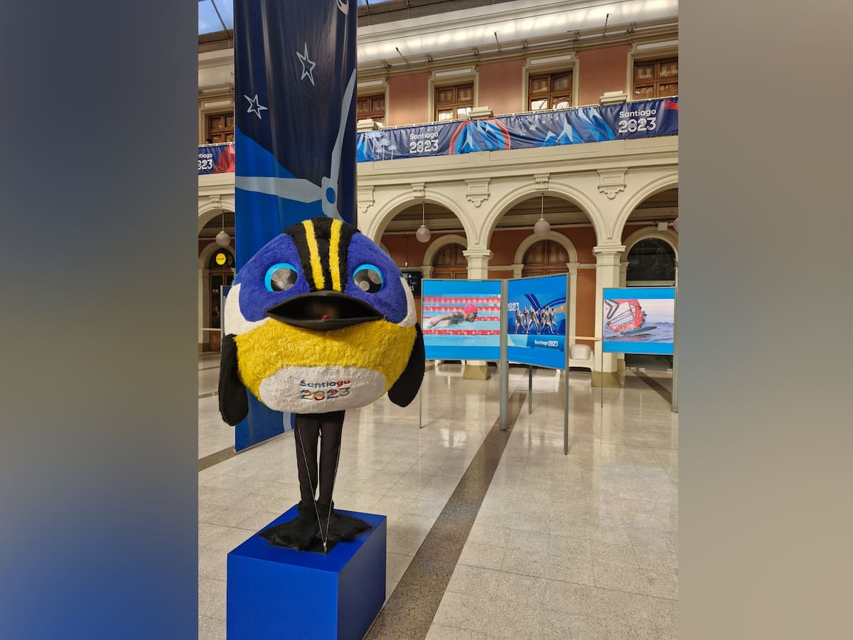 Abren muestra con las 100 mejores fotos y elementos ícono de Santiago 2023