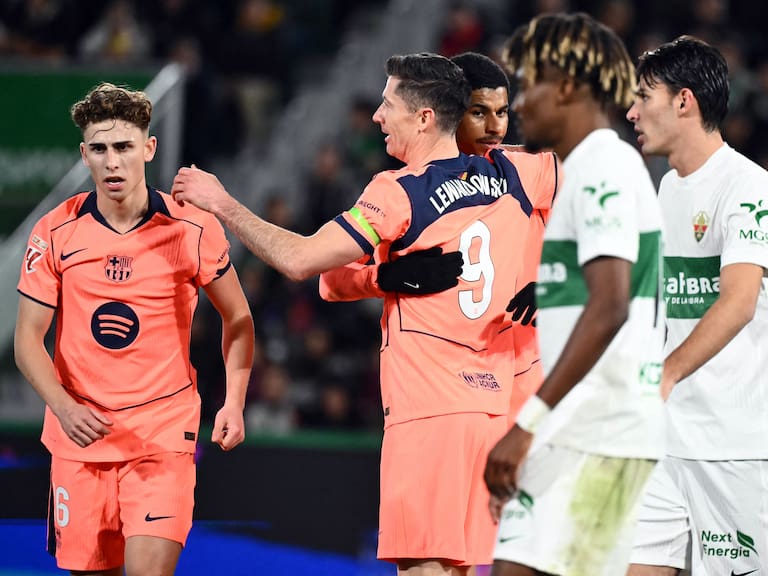 Barcelona derrotó al Elche de Lucas Cepeda