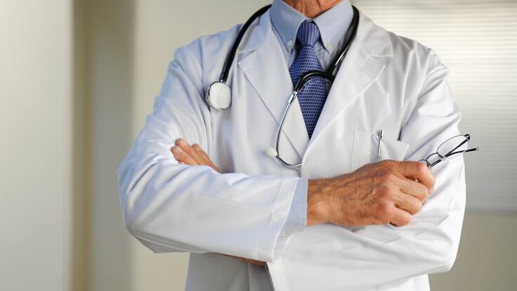Soy urólogo: estos son los primeros síntomas del tipo de cáncer conocido como el “asesino silencioso” de los hombres