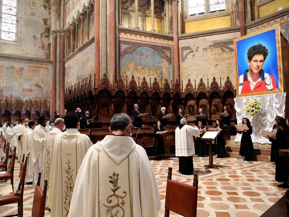 “El influencer de Dios”: quién es Carlo Acutis, el primer “santo millennial” que será canonizado por el Papa Francisco