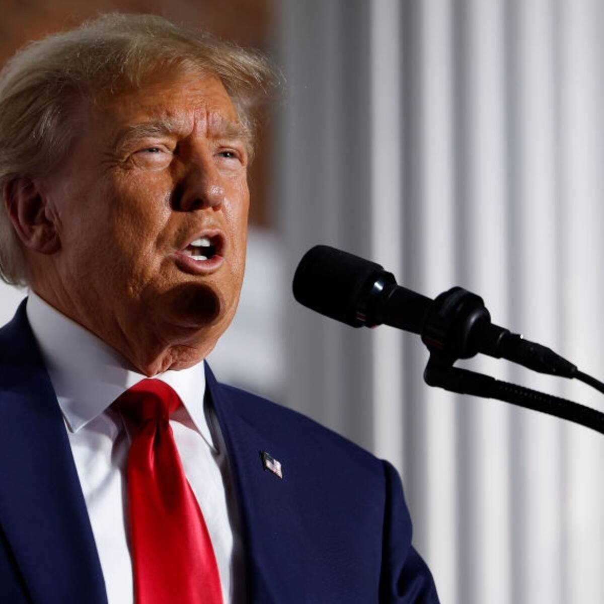 Donald Trump asegura que Cuba “está a punto de caer” y sostiene que “queremos ayudar a la gente”
