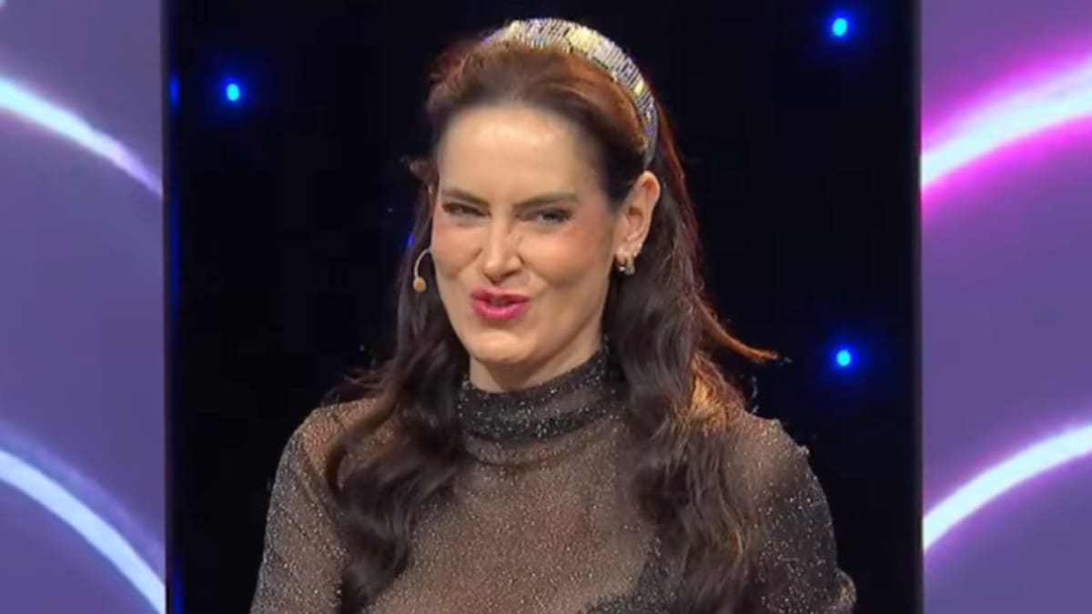 “La mujer tiene una onda para tirarle los colaless a los cabros”: Adriana Barrientos arremete contra famosa de la TV chilena