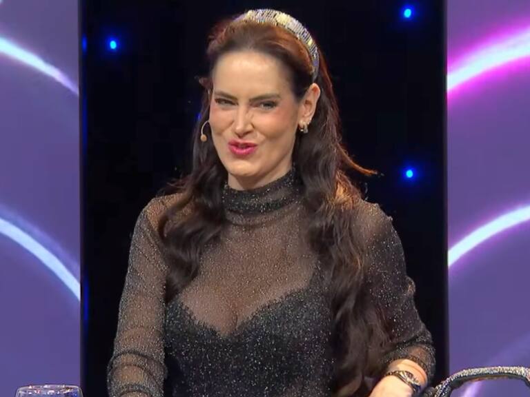 “La mujer tiene una onda para tirarle los colaless a los cabros”: Adriana Barrientos arremete contra famosa de la TV chilena