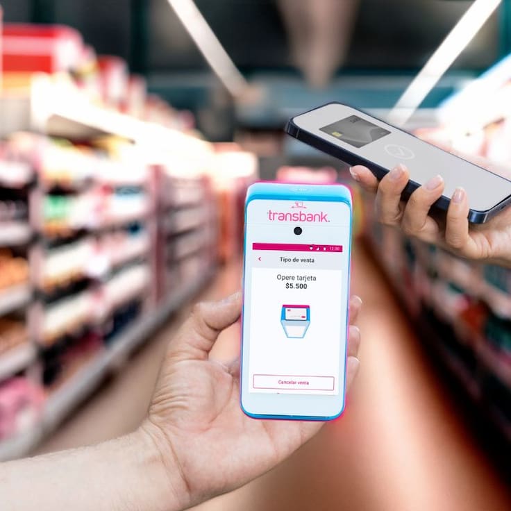 Chilenos cambian la forma de pagar: billetera digital crece 200% (y ya conquista a usuarios adultos)