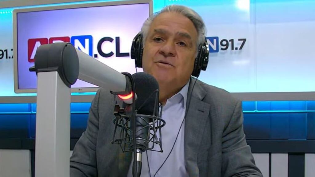 Fernando Aguad: "Es irresponsable decir que vamos a cambiar a Berizzo, hay que apoyar su proceso en La Roja"