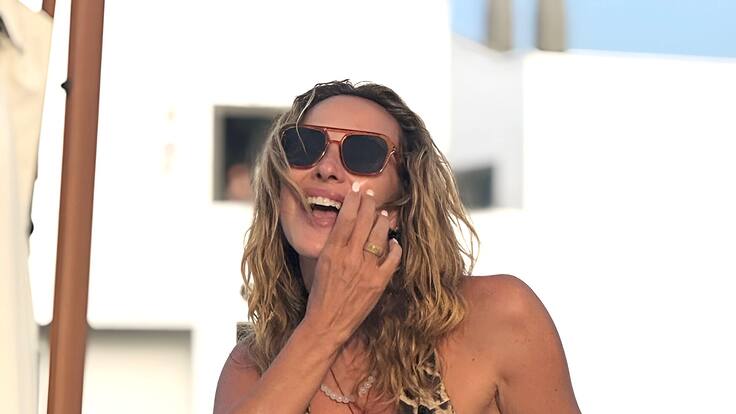 ¿Encontró nuevamente el amor? Angélica Castro es vista junto a misterioso hombre en evento capitalino