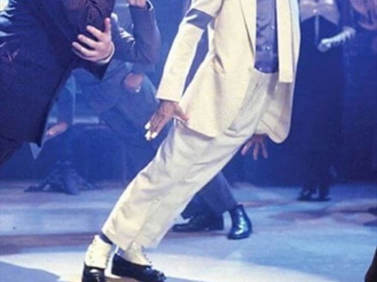 Científicos descifran el secreto con el que Michael Jackson se inclinaba 45° sin caerse