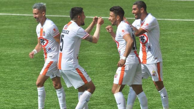 04 DE SEPTIEMBRE DE 2020/LA CALERAJugadores de Cobresal en festejo de un gol , durante el partido valido por la fecha 9 del Campeonato Nacional AFP PlanVital 2020, entre Union La Calera y Cobresal, disputado en el Estadio Nicolas Chahuan Nazar.
FOTO: SANTIAGO MORALES/AGENCIAUNO
