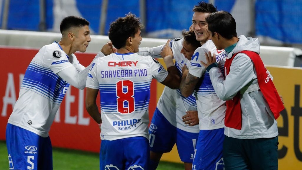 27 de Mayo del 2021/SANTIAGODiego Valencia(c) anota y celebra su primer gol y el 2 a 0 de Universidad Catolica ,durante el partido valido por el grupo F de la Copa Conmebol Libertadores 2021, entre Universidad Catolica vs  Atlético Nacional, disputado en el Estadio San Carlos de Apoquindo.
FOTO:FRANCISCO LONGA/AGENCIAUNO