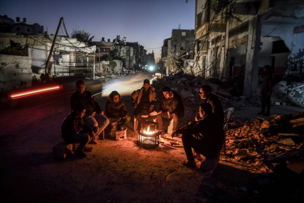 Palestinos intentan sobrevivir en medio de la emergencia en Gaza