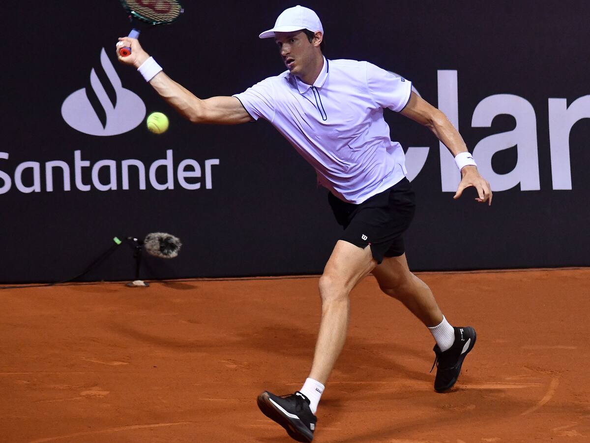 Debut y despedida: Nicolás Jarry es eliminado en la primera ronda del ATP 500 de Rio de Janeiro