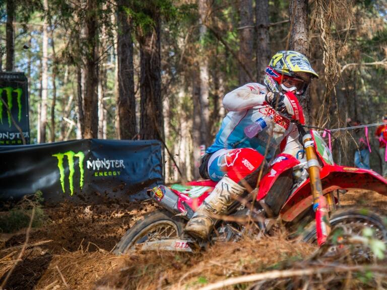 Ruy Barbosa es campeón del Campeonato Latinoamericano FIM de Moto Enduro y Chile ganó el título por equipos