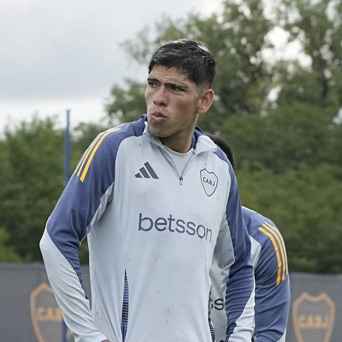 Fernando Gago deja el castigo atrás para Carlos Palacios y lo vuelve a citar en Boca Juniors