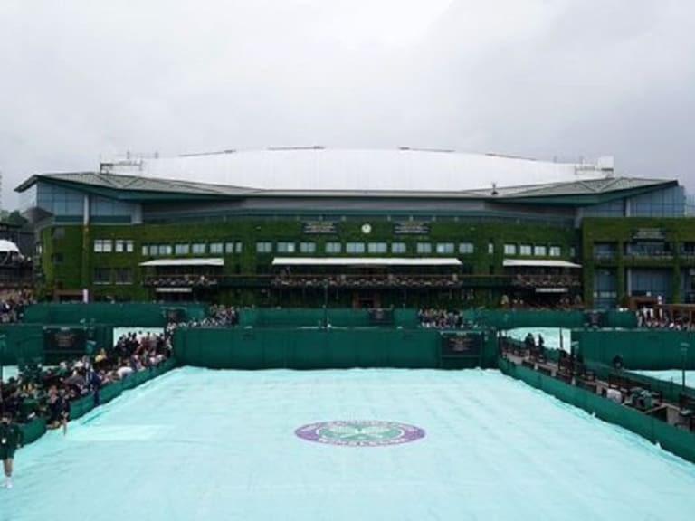 Nuevamente la lluvia se está haciendo presente en Wimbledon y los partidos de Jarry y Barrios corren el riesgo de ser aplazados