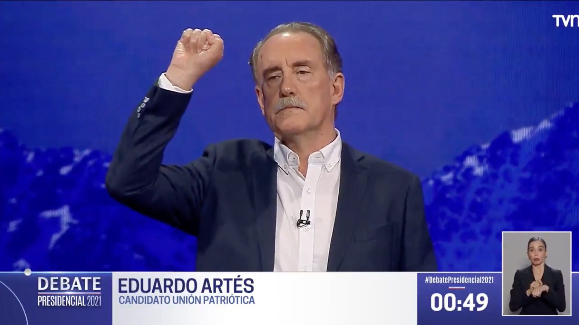 Critican a Matías del Río por interrumpir gesto de Eduardo Artés