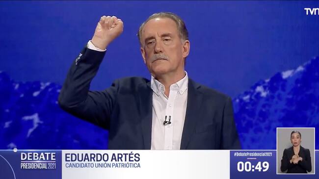 Critican a Matías del Río por interrumpir gesto de Eduardo Artés