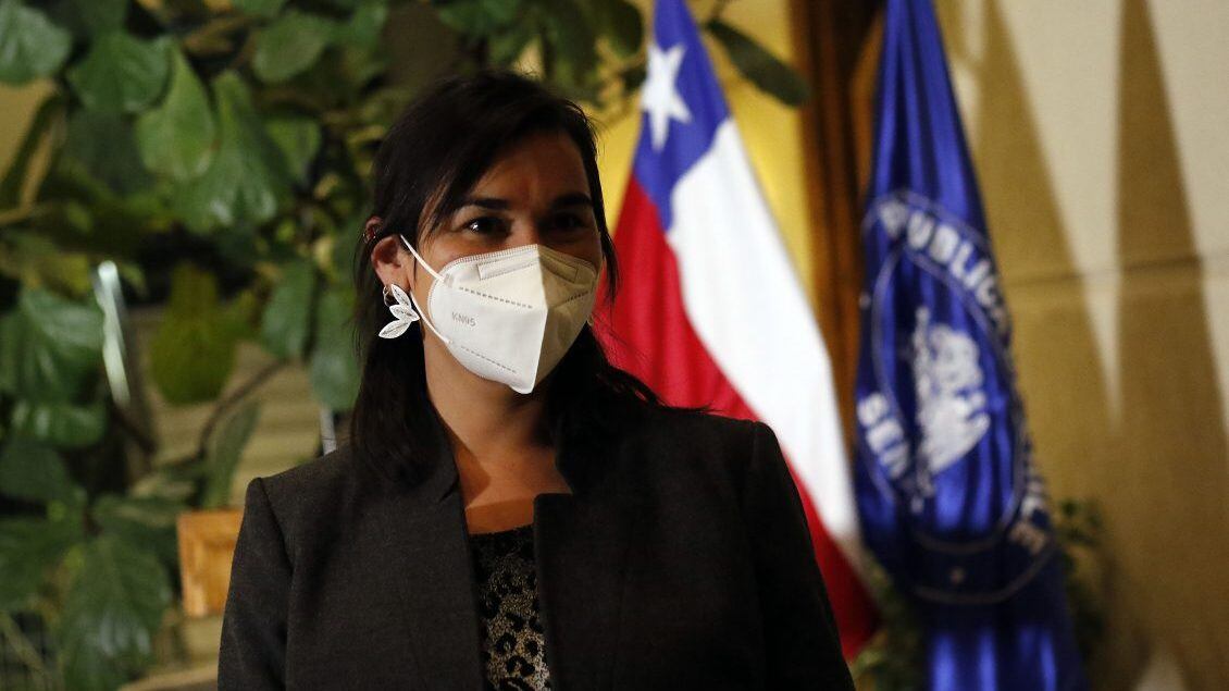 29 DE JUNIO DE 2022/VALPARAISOLas ministras Izkia Siches (i) y Maya Fernández (d) ofrecen un punto de prensa tras la Sesión de Sala del Senado, que analiza la solicitud del Presidente de la República para extender el Estado de Excepción acotado en la Macrozona Sur por la situación de seguridad.
FOTO: LEONARDO RUBILAR CHANDIA/AGENCIAUNO