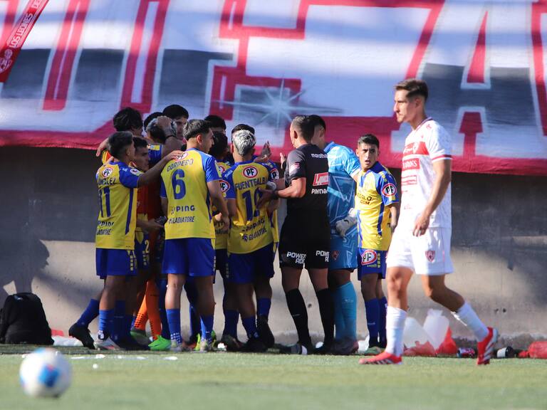 Informe arbitral detalla agresiones en el Deportes Copiapó-U de Concepción: hubo ocho expulsados
