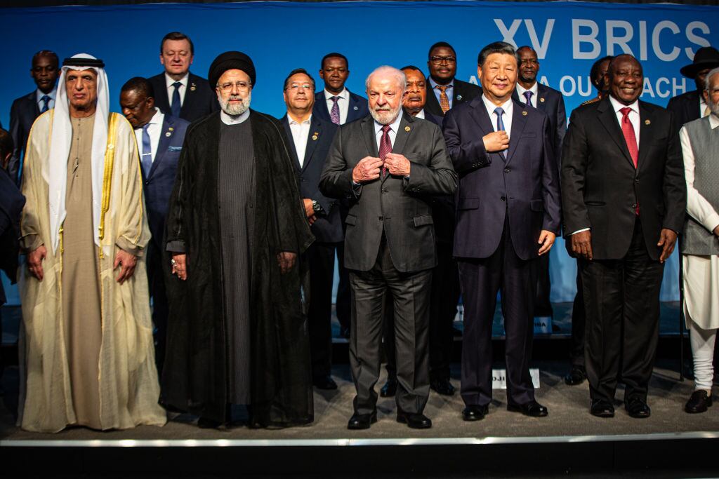 Lula junto a Xi Jinping durante la cumbre del Brics en Sudáfrica