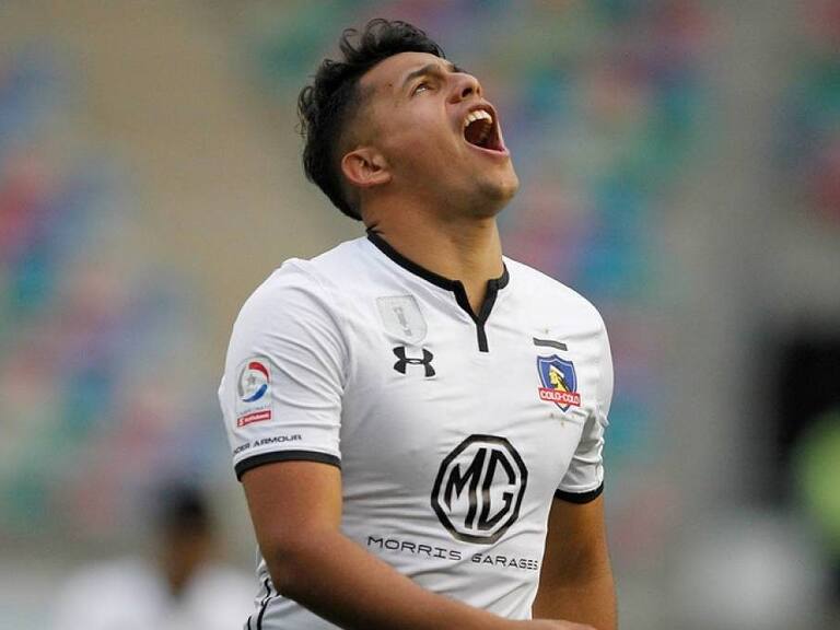 Héctor Robles por polémica de Iván Morales: «Golpes como este lo van a hacer madurar»