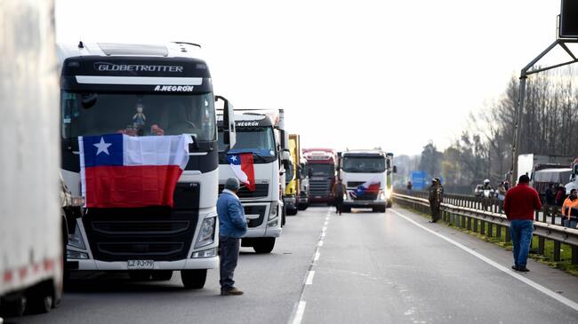 Presidente de la CNTC: Paro de camioneros es "indefinido" y habrá un "estrangulamiento de las carreteras"