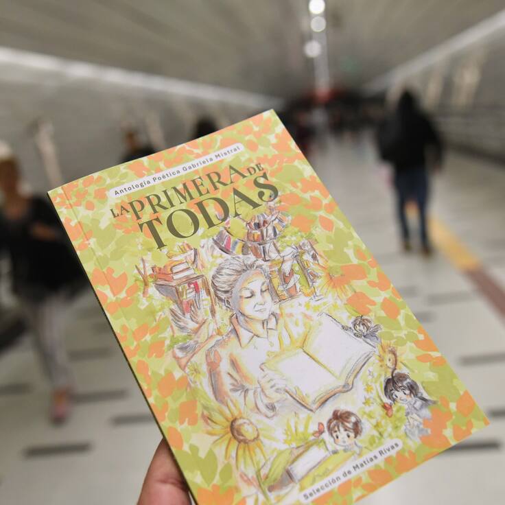 Conmemoran los 80 años del Nobel de Gabriela Mistral con 100 mil ejemplares gratis de su antología “La Primera de Todas”: dónde conseguirlo