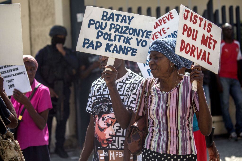 Protesta contra el gobierno interino en Puerto Príncipe
