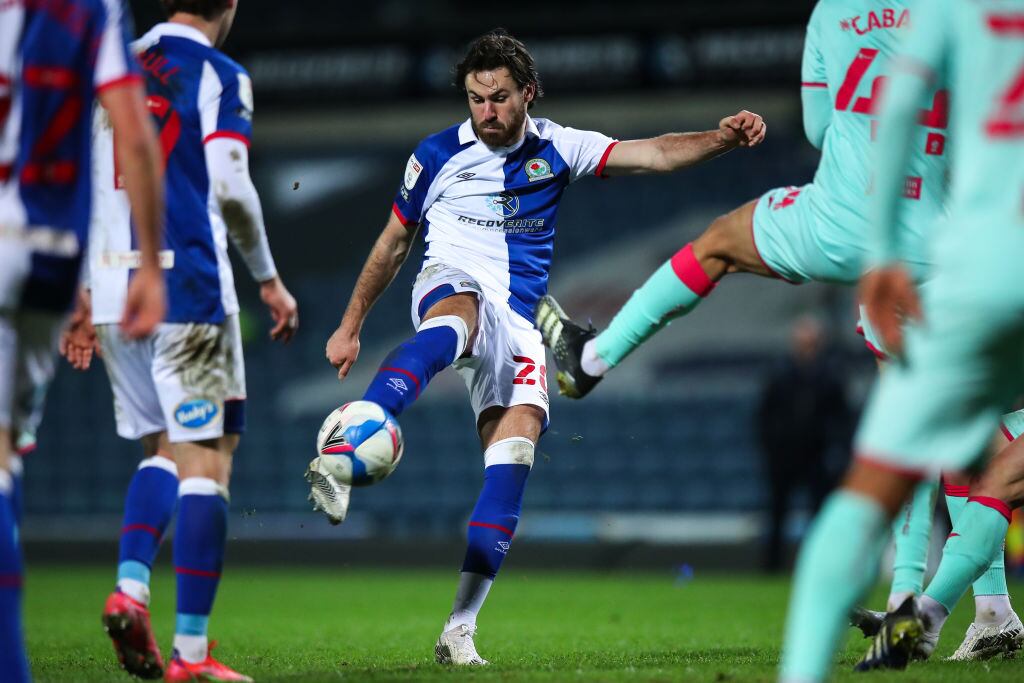 Ben Brereton se incorporó a la pretemporada del Blackburn Rovers hablando español