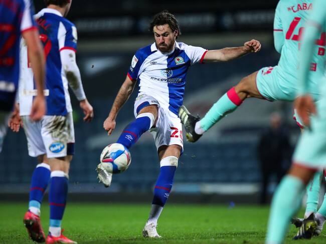 Ben Brereton se incorporó a la pretemporada del Blackburn Rovers hablando español