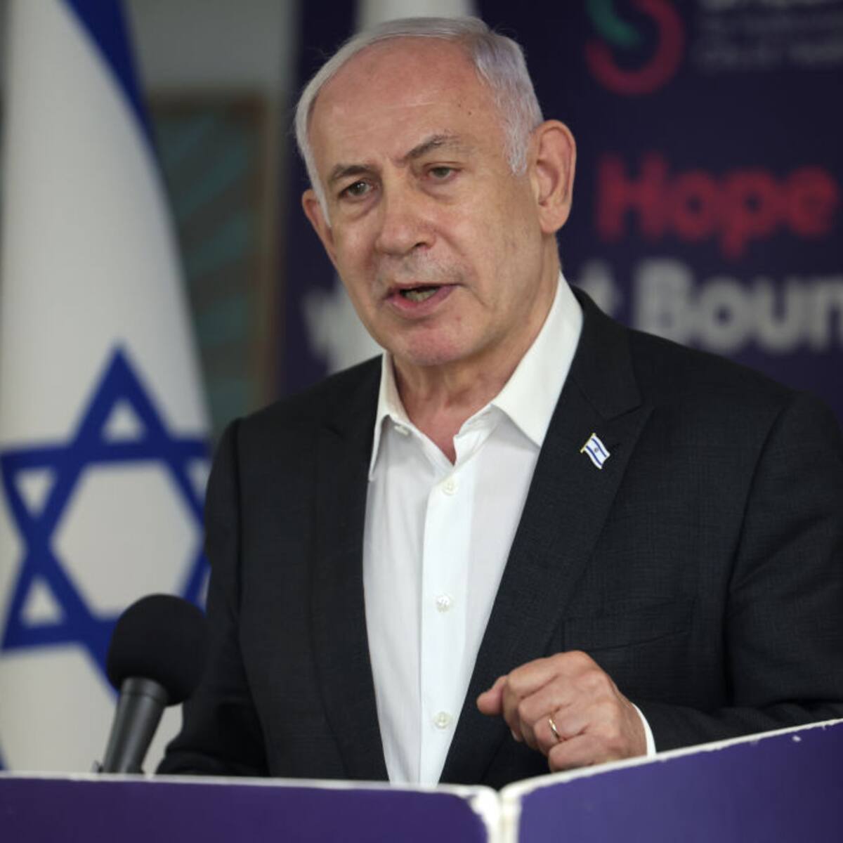 Pese a tregua de 10 días: Netanyahu confirma que mantendrá tropas israelíes en zona del Líbano “mucho más fuerte”