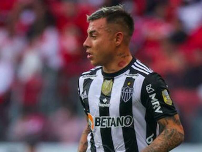 Eduardo Vargas es perdonado y vuelve a jugar por Atlético Mineiro