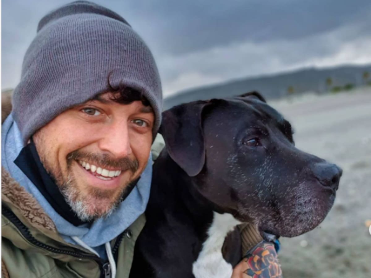 Pascual Fernández llora la muerte de su perro: «Era mi hijo»