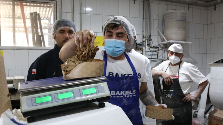 “Entre la espada y la pared”: Analistas explican el Imacec negativo de febrero y coinciden en el pesimismo