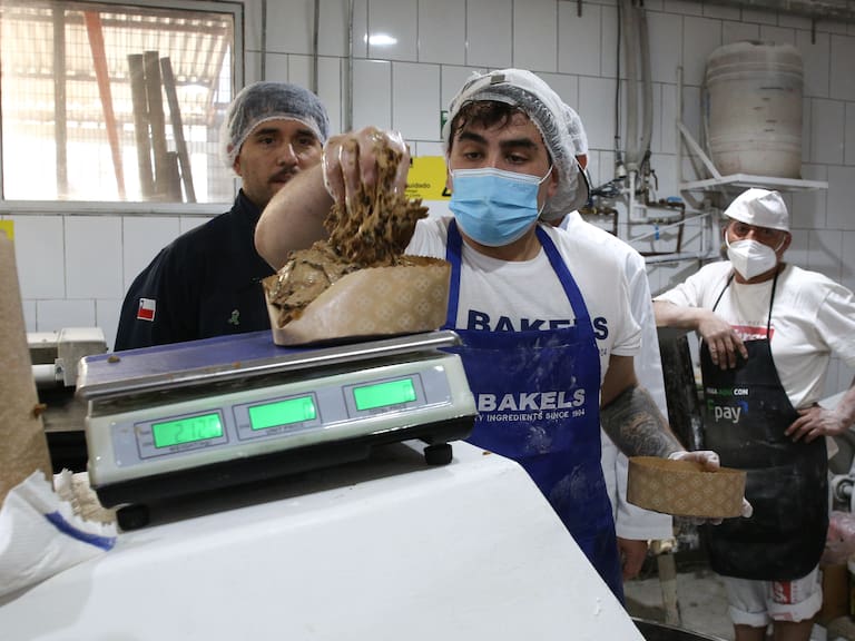 “Entre la espada y la pared”: Analistas explican el Imacec negativo de febrero y coinciden en el pesimismo