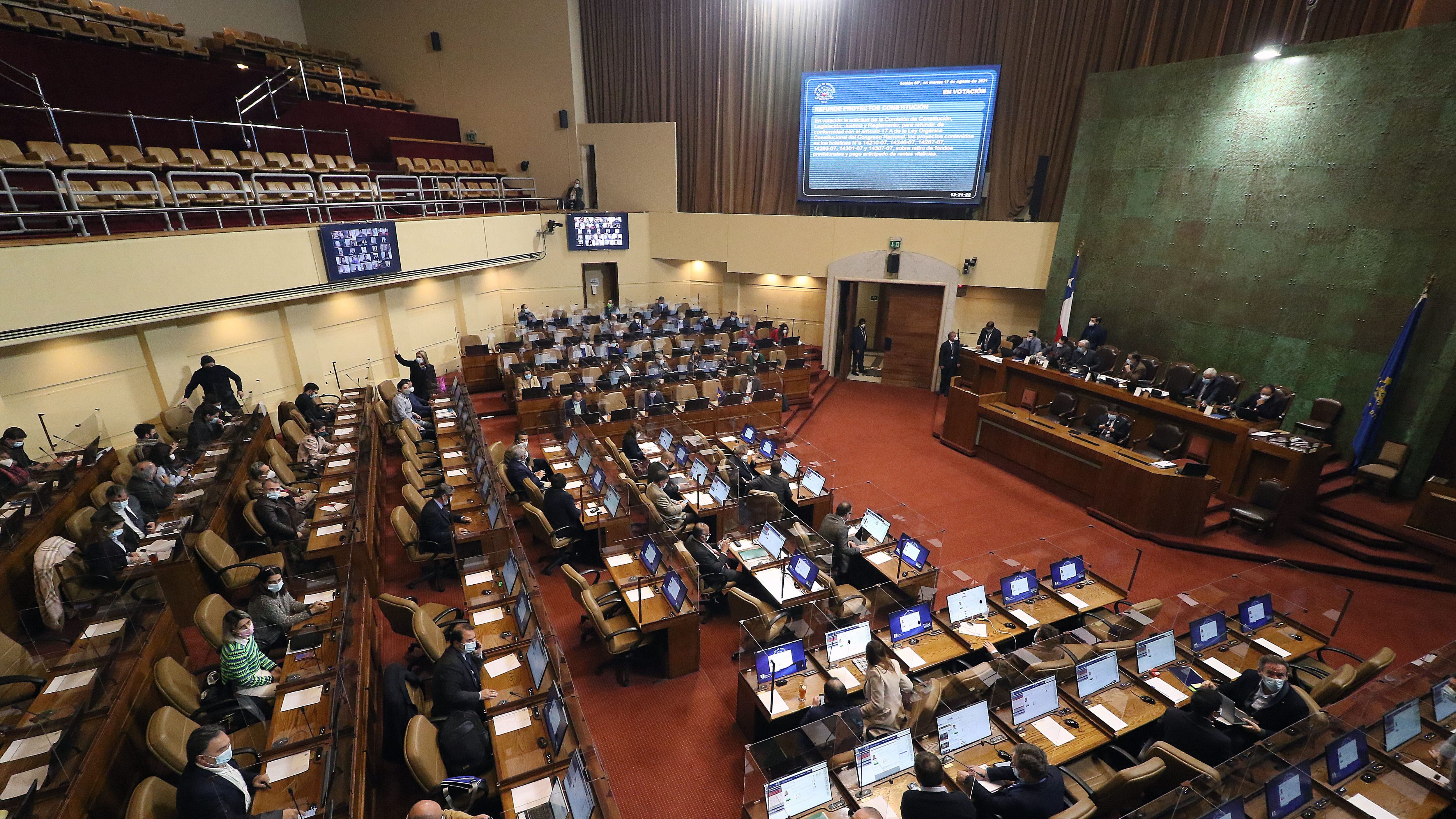 Cuarto retiro del 10%: Cámara aprobó fusión de seis proyectos