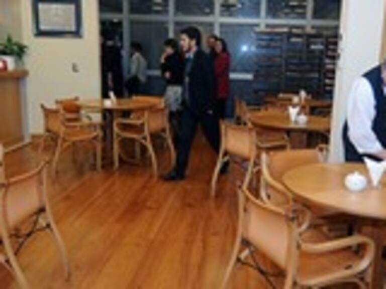 Municipalidad de Valparaíso clausuró la exclusiva cafetería de la Cámara de Diputados