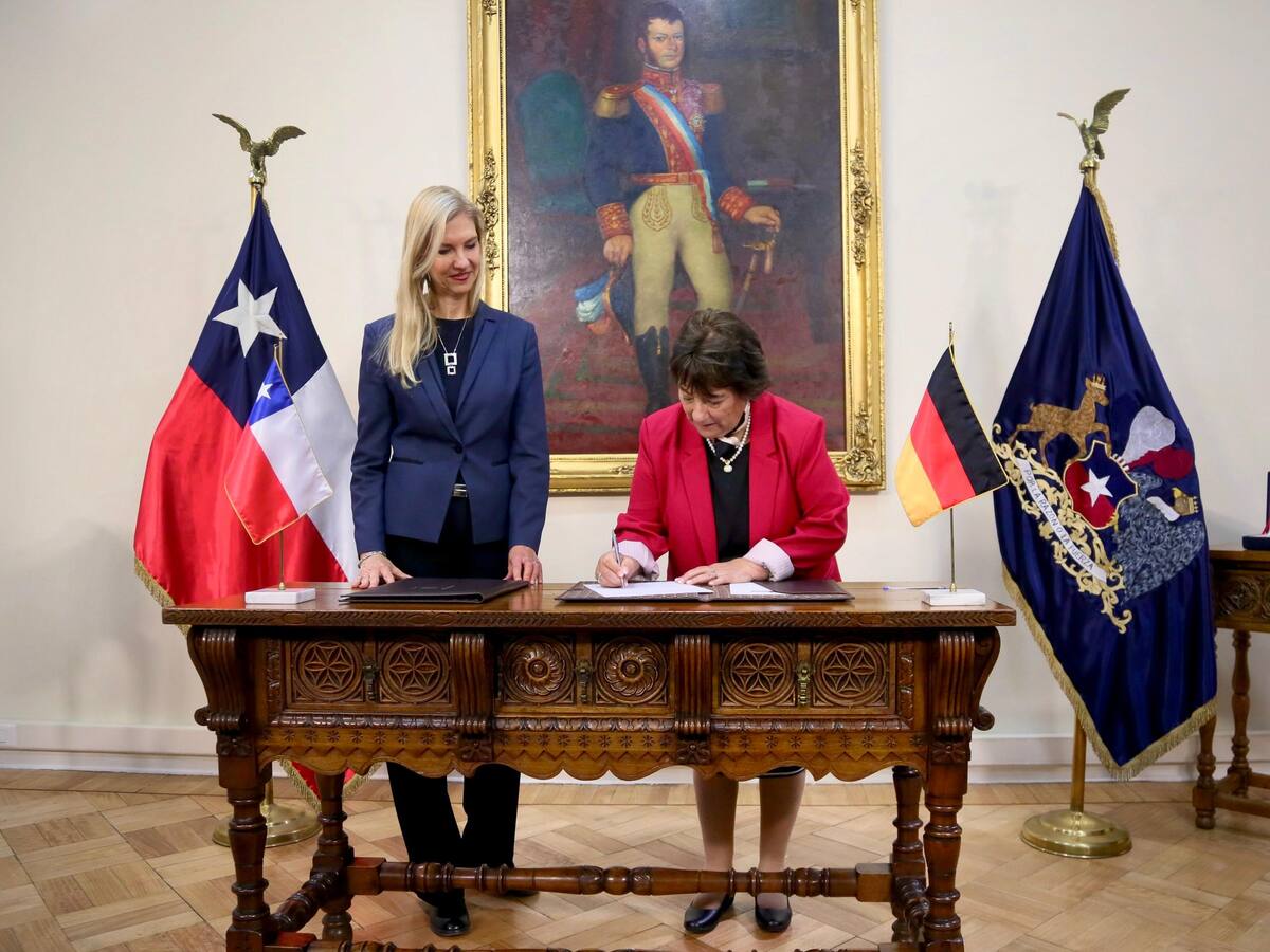 Chile firma tratado con una de las principales potencias militares del mundo: podremos acceder a logística de la OTAN