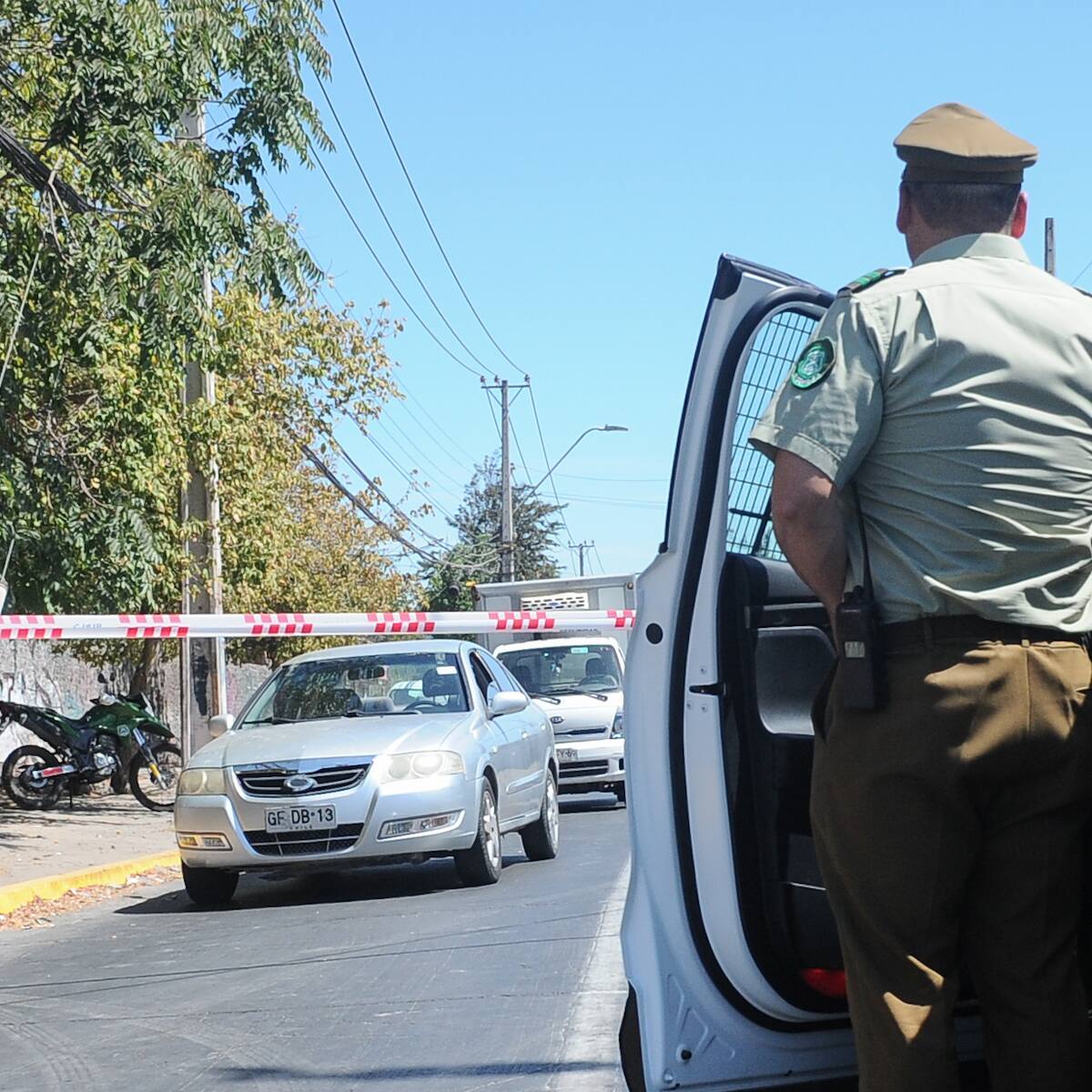 Balean a dos personas en Puente tras intento de asalto en un paradero de buses RED