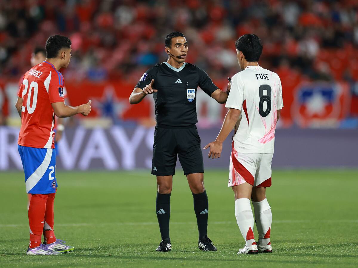En La Roja afirman que el arbitraje fue factor en la derrota ante Japón: “Los penales no debieron cobrarse”